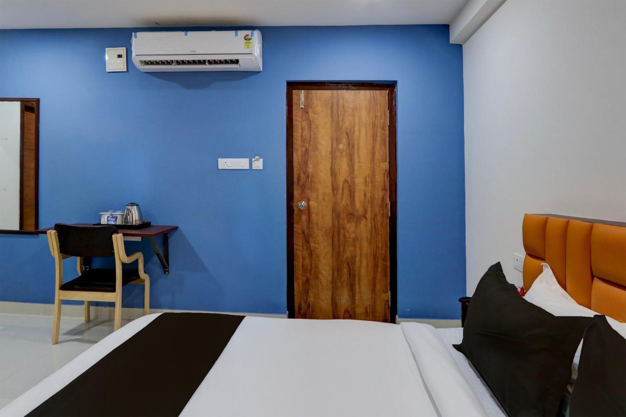 Super Townhouse The Cinco Bliss Near Ikea, Wells Forgo, Kims, Care Hospitals Hotel Hyderabad Exterior photo